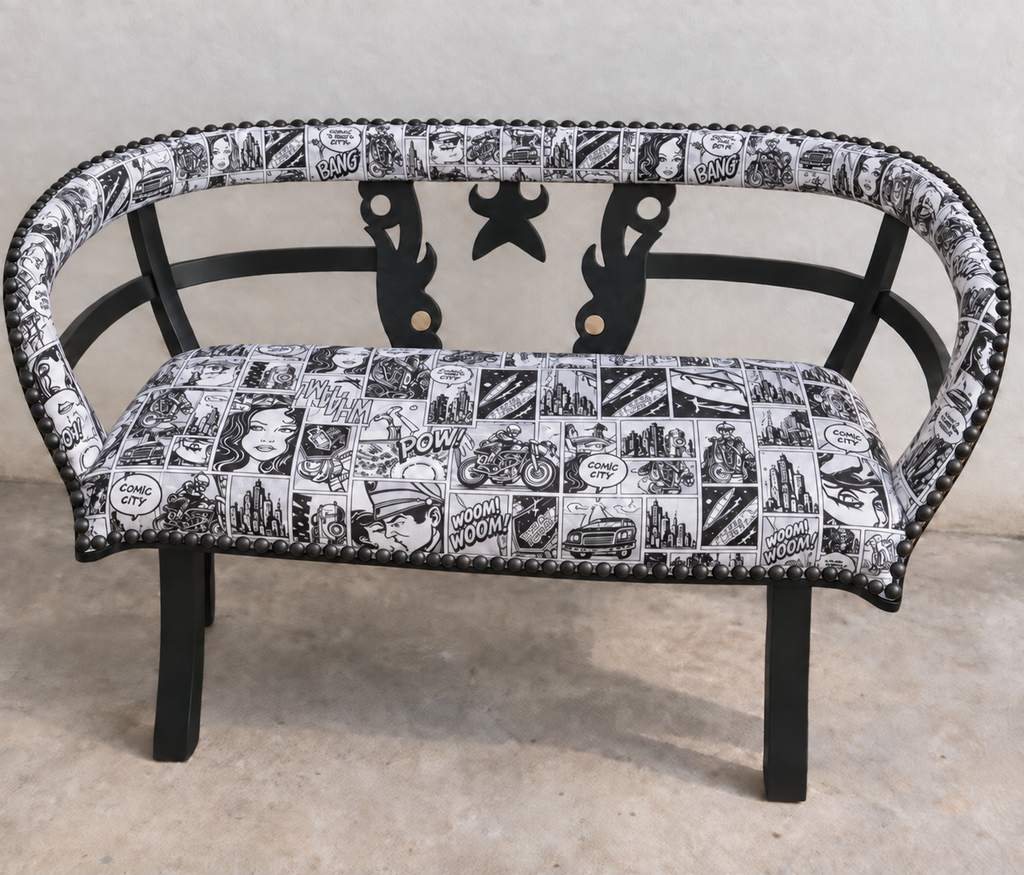 Vintage Sitzbank mit Comicstoff – schwarze Polsterbank „Roxy“ | Einzelstück