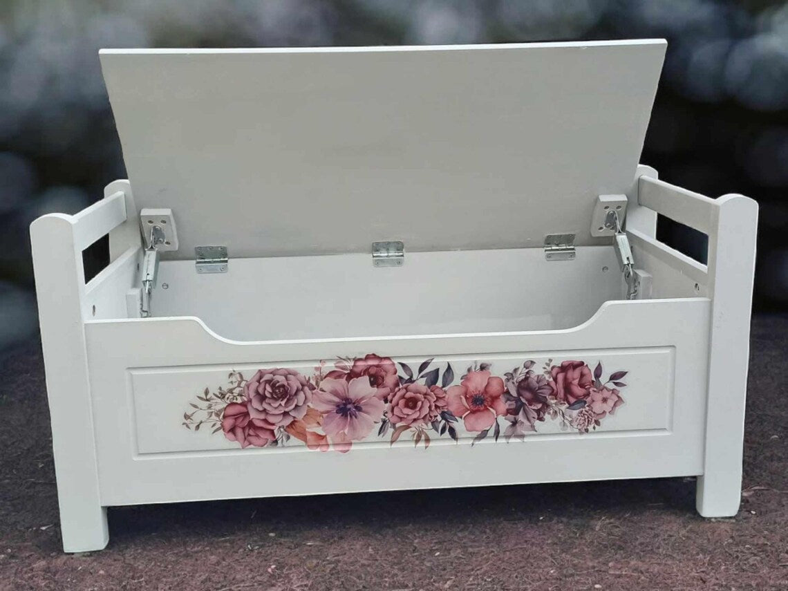 Vintage Truhenbank mit Stauraum – Sitzbank Grau mit Blumenmotiv – kleine Landhaus Bank Joy