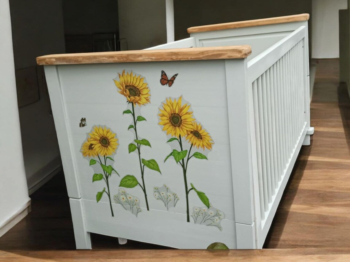 Mitwachsendes Kinderbett 70x140 aus Holz mit Sonnenblumen – Vintage Unikat | Sunny