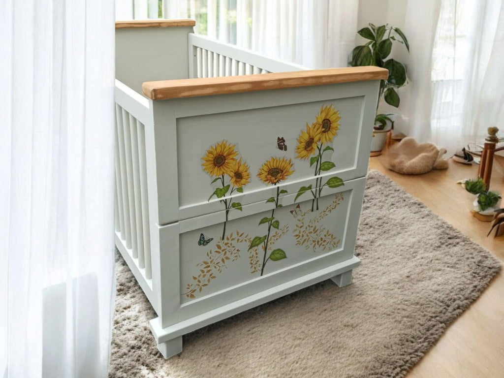 Mitwachsendes Kinderbett 70x140 aus Holz mit Sonnenblumen – Vintage Unikat | Sunny