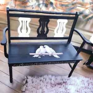 Vintage Sitzbank Landhausstil Schwarz Creme – Kiefernbank mit Taubenmotiv – Flurbank Unikat Irina