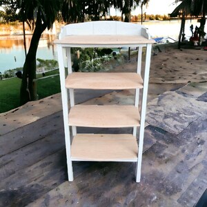 Vintage Regal aus Holz – schmales Landhausregal mit 4 Ablagen – Steven