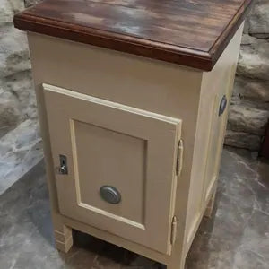 Vintage Vorratsschrank aus Holz – alter Küchenschrank Landhausstil – Theodor