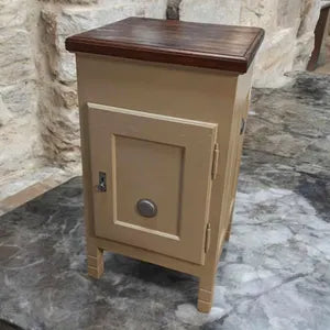 Vintage Vorratsschrank aus Holz – alter Küchenschrank Landhausstil – Theodor