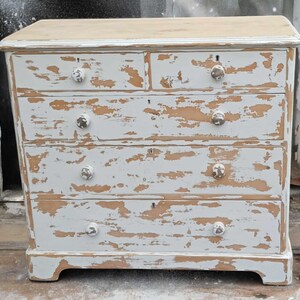 Shabby Chic Kommode aus Holz – Vintage Schubladenkommode im Used Look – Thio