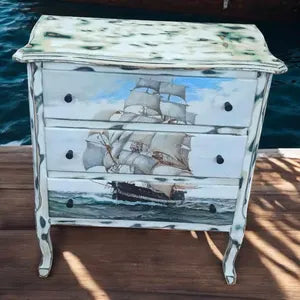 Maritime Vintage Kommode mit Segelschiff – Küstenstil & Beach House – Arthur