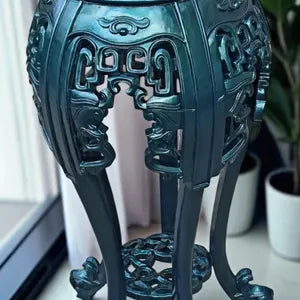 Asiatischer Pflanzenständer aus Holz – geschnitzter Vintage Blumenhocker – Mian