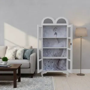 Vintage Vitrine mit Beleuchtung & Pfauenmotiv – Glasvitrine im Landhausstil – Petunia