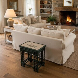 Vintage Satztische 3er-Set aus Holz – Beistelltische mit Blumenmotiv im Landhausstil
