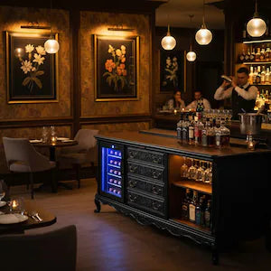 Homebar mit Weinkühlschrank – große Vintage Hausbar mit Beleuchtung & Marmorplatte – Der Alte Baron