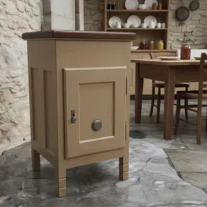 Vintage Vorratsschrank aus Holz – alter Küchenschrank Landhausstil – Theodor