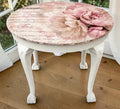 Runder Vintage Tisch mit Pfingstrosen – romantischer Esstisch „Fleur“