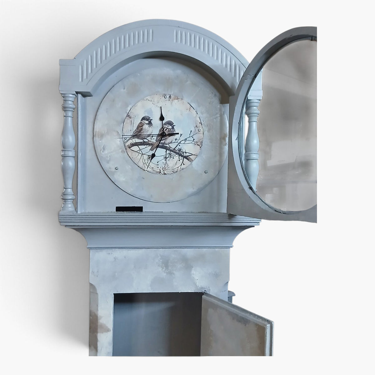 Vintage Standuhr „Elowen“ mit Vogelmotiv – aufgearbeitetes Möbel-Unikat